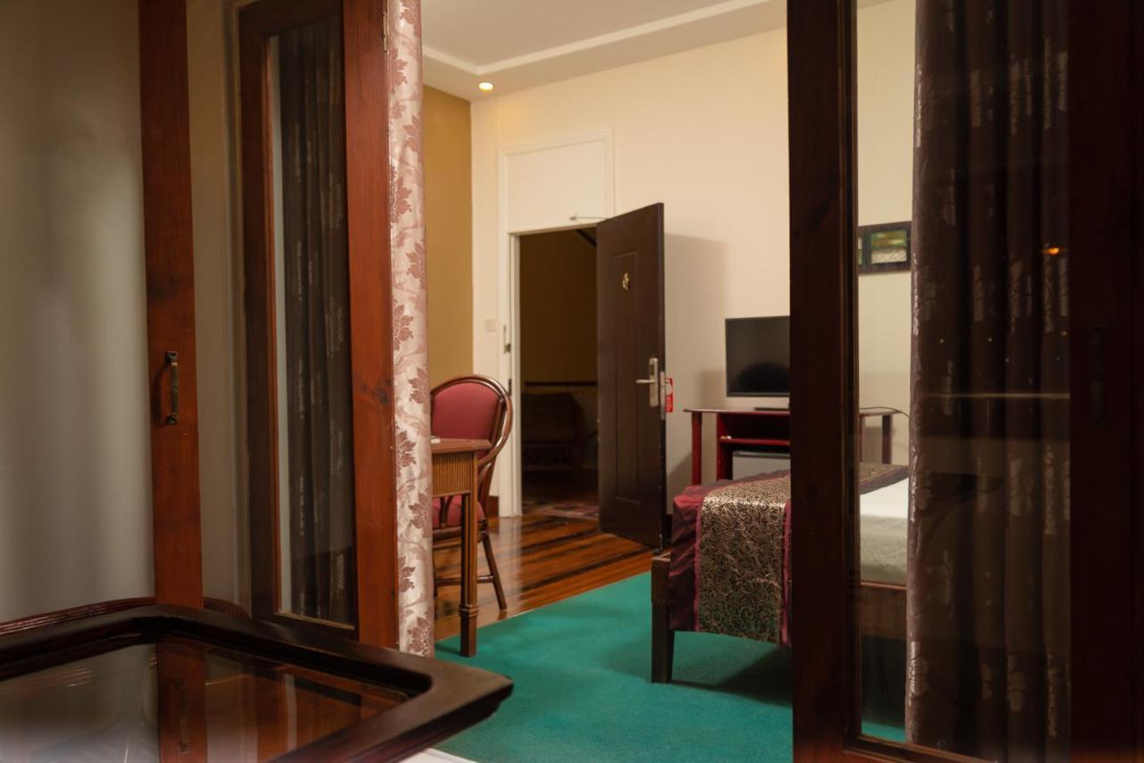 Herdmanston Lodge Hotel Georgetown Bagian luar foto