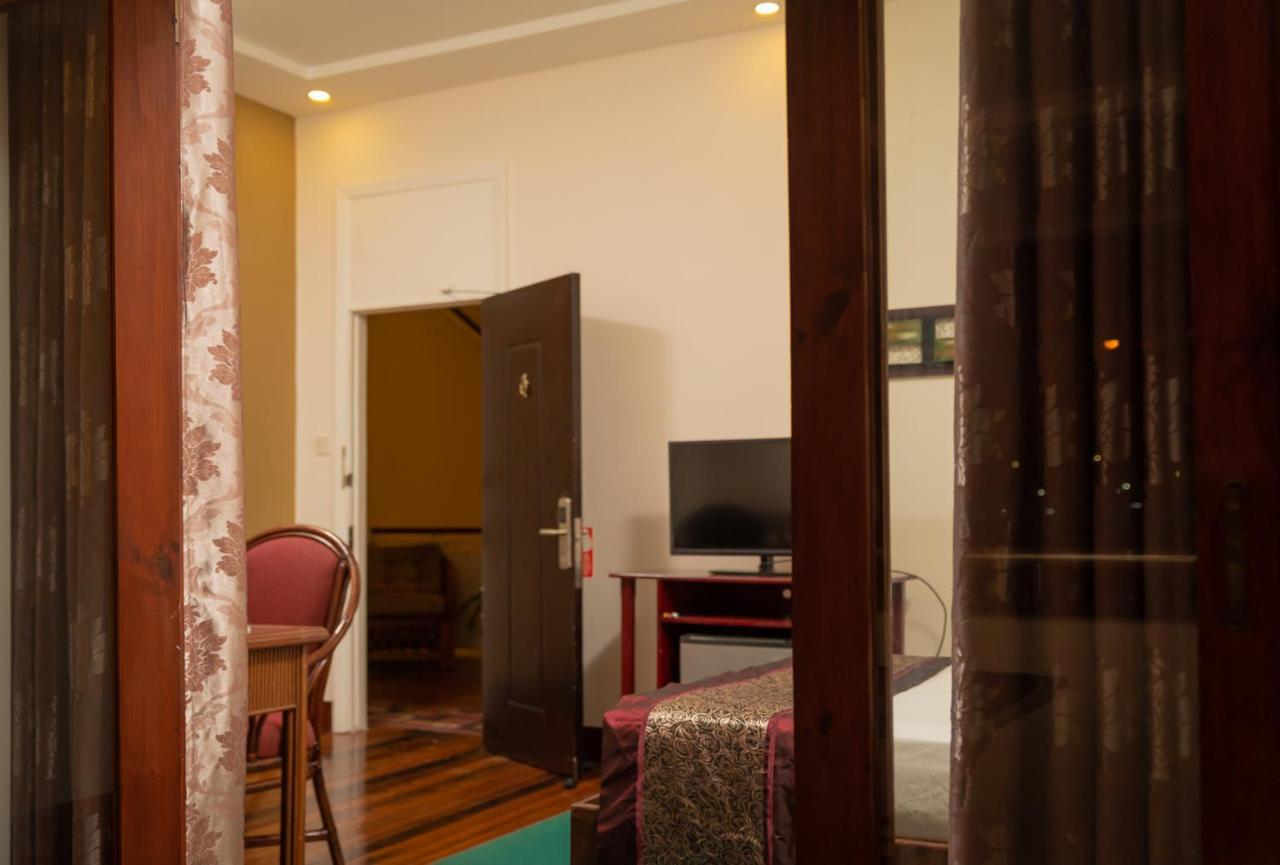 Herdmanston Lodge Hotel Georgetown Bagian luar foto