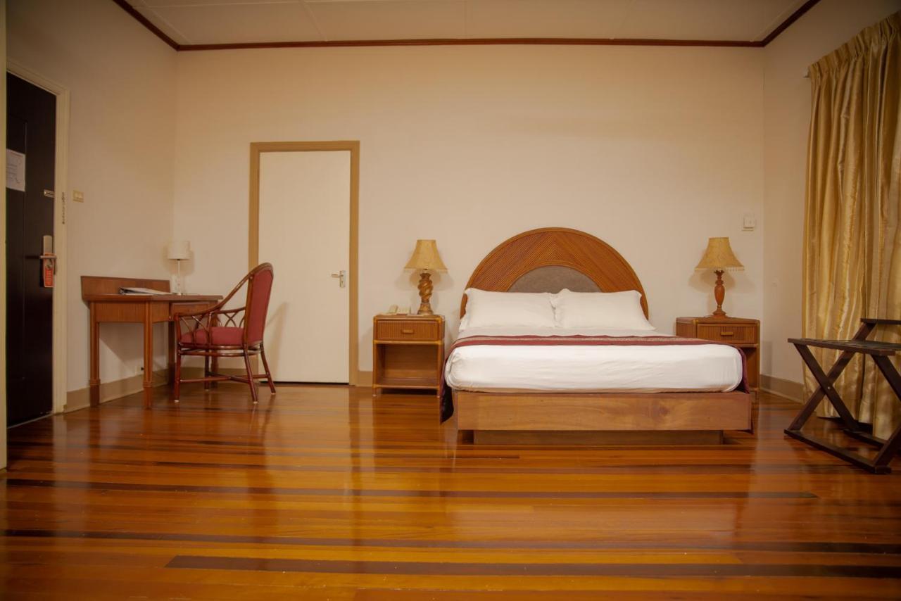Herdmanston Lodge Hotel Georgetown Bagian luar foto