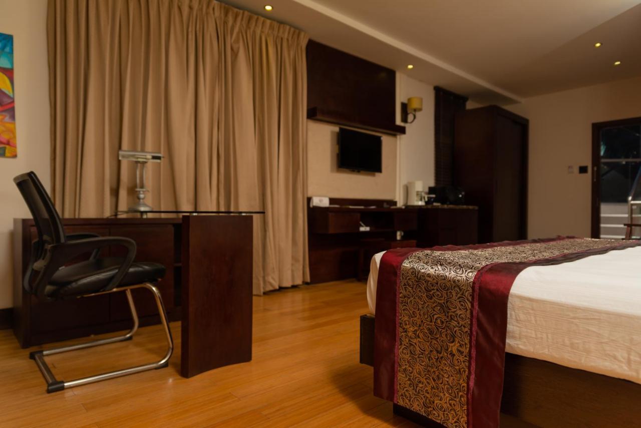 Herdmanston Lodge Hotel Georgetown Bagian luar foto