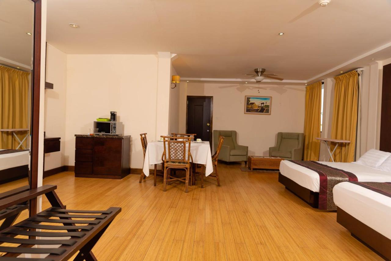 Herdmanston Lodge Hotel Georgetown Bagian luar foto