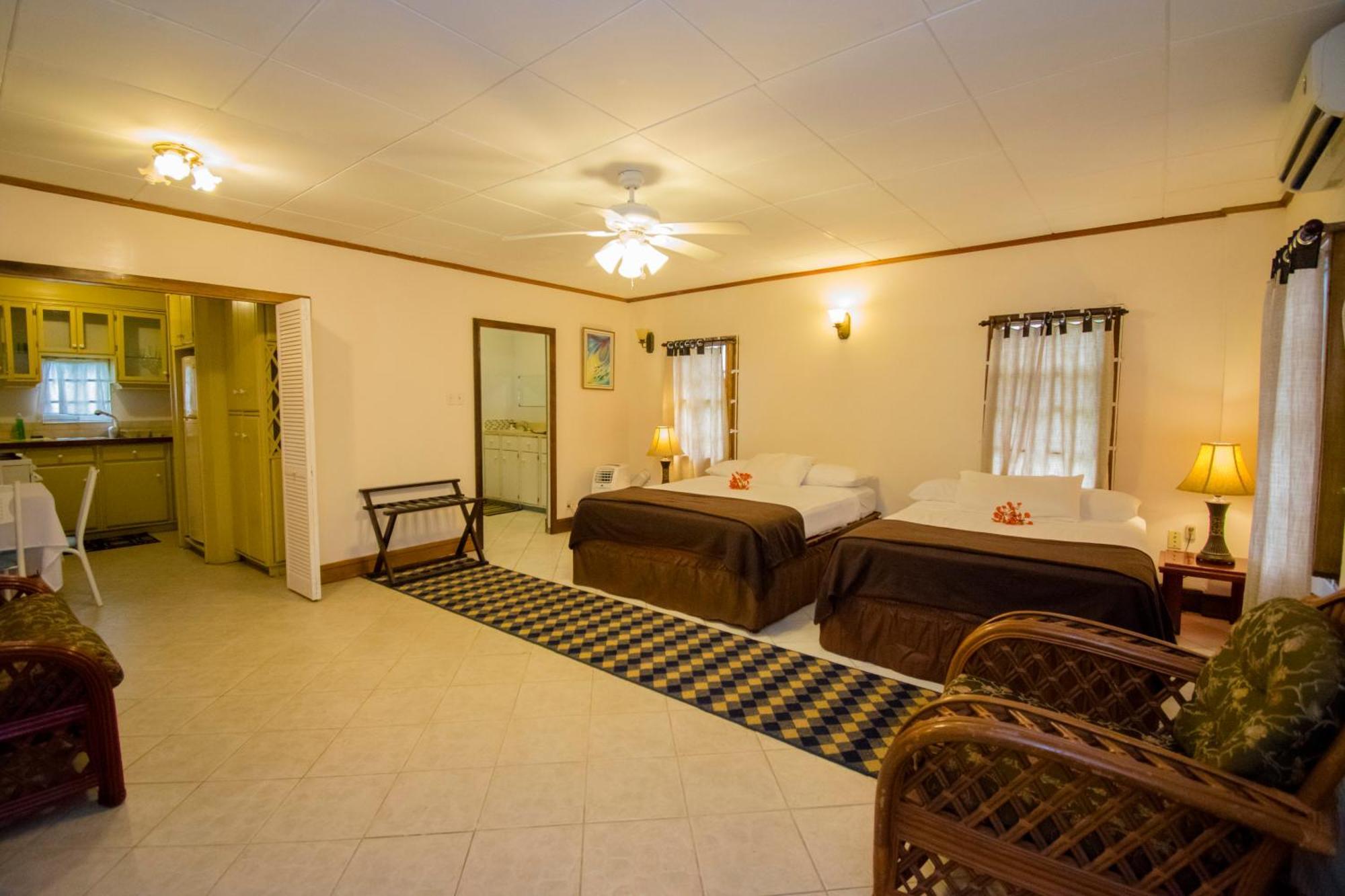 Herdmanston Lodge Hotel Georgetown Bagian luar foto